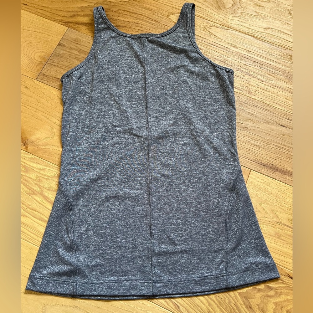 Lululemon Scoop Back Tank - Picture 2 of 2